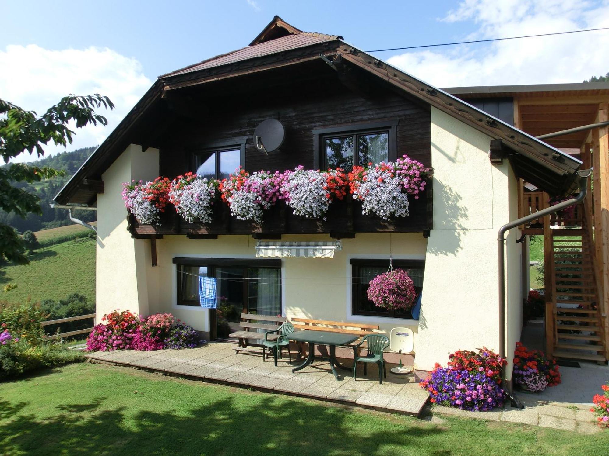 Kniebergerhof Villa Liebenfels Екстериор снимка